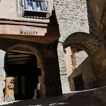 Hotel Posada Del Adarve Albarracín Exteriör bild
