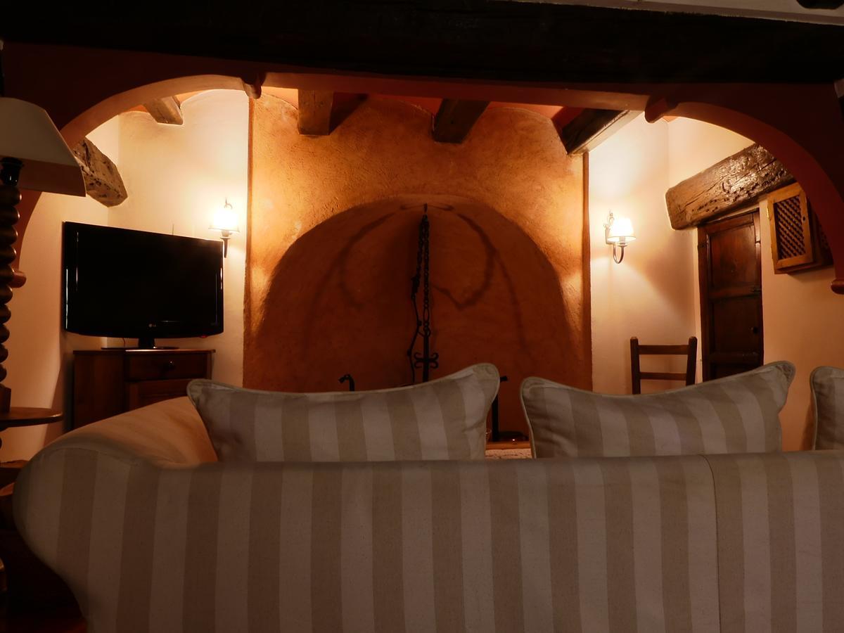 Hotel Posada Del Adarve Albarracín Exteriör bild