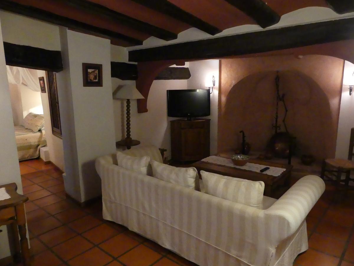Hotel Posada Del Adarve Albarracín Exteriör bild